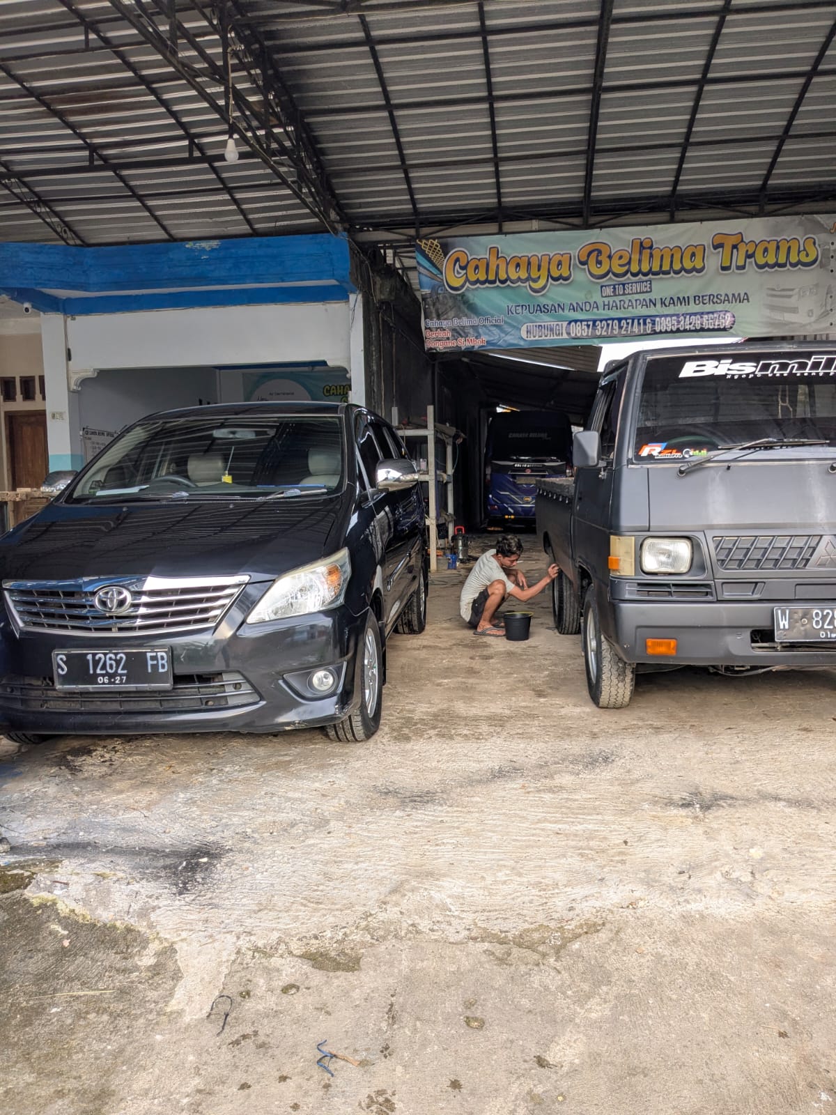 Sewa Hiace Premio Tuban Nyaman
