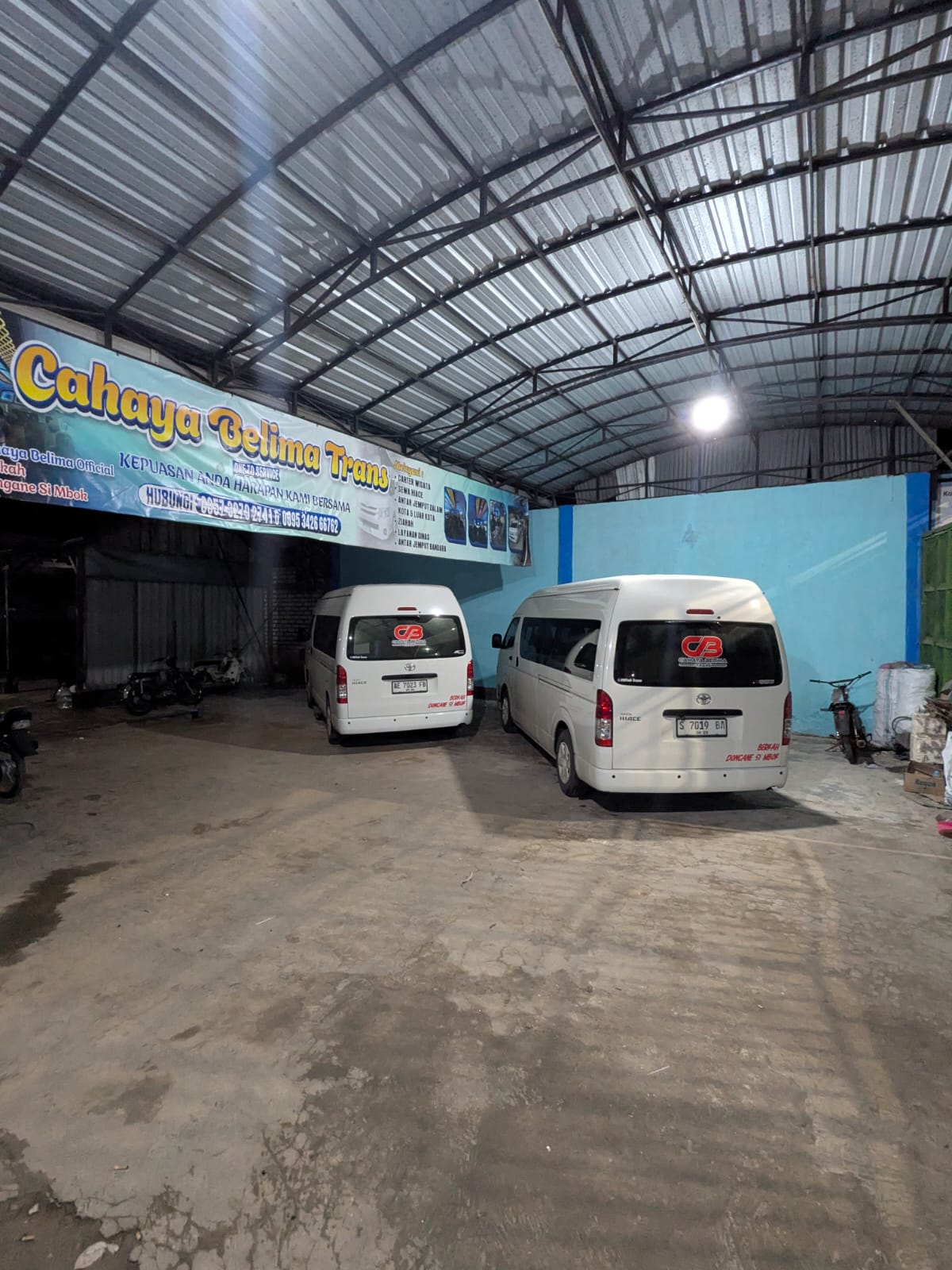 Rental Hiace Tuban untuk Wisata